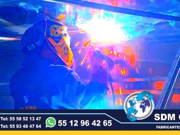 En Sdm Global Mexico Fabricacion conversion equipamiento y venta de Ambulancias de traslado en Mexico, somos fabricantes directos en Mexico. Sdm Global Mexico empresa 100% especializada en la venta fabricación conversión equipamiento de diferentes tipos de ambulancias de traslado y vehículos de emergencia, ofreciendo soluciones personalizadas para diversas necesidades en el mercado nacional.Dedicados a la fabricación de ambulancias y patrullas, ofreciendo servicios relacionados con la seguridad y emergencias, venta de unidades médicas móviles y ambulancias, además de carrocerías industriales,Somos un fabricante mexicano con más de 15 años de experiencia, especializado en la fabricación y comercialización de ambulancias y vehículos de rescate, con un enfoque en la alta calidad y el cumplimiento de normativas mexicanas.Diseñamos y equipamos ambulancias con la tecnología y los materiales necesarios para asegurar funcionalidad y seguridad, cumpliendo con las normativas mexicanas.En Sdm Global Mexico nos dedicamos a la Fabricacion conversion equipamiento y venta de Unidades Moviles Medicas Especiales en Mexico somos fabricantes directos en Mexico.