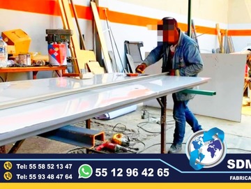 En Sdm Global Mexico Fabricacion conversion equipamiento y venta de Ambulancias de traslado en Mexico, somos fabricantes directos en Mexico. Sdm Global Mexico empresa 100% especializada en la venta fabricación conversión equipamiento de diferentes tipos de ambulancias de traslado y vehículos de emergencia, ofreciendo soluciones personalizadas para diversas necesidades en el mercado nacional.Dedicados a la fabricación de ambulancias y patrullas, ofreciendo servicios relacionados con la seguridad y emergencias, venta de unidades médicas móviles y ambulancias, además de carrocerías industriales,Somos un fabricante mexicano con más de 15 años de experiencia, especializado en la fabricación y comercialización de ambulancias y vehículos de rescate, con un enfoque en la alta calidad y el cumplimiento de normativas mexicanas.Diseñamos y equipamos ambulancias con la tecnología y los materiales necesarios para asegurar funcionalidad y seguridad, cumpliendo con las normativas mexicanas.En Sdm Global Mexico nos dedicamos a la Fabricacion conversion equipamiento y venta de Unidades Moviles Medicas Especiales en Mexico somos fabricantes directos en Mexico.