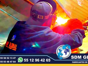 En Sdm Global Mexico Fabricacion conversion equipamiento y venta de Ambulancias de traslado en Mexico, somos fabricantes directos en Mexico. Sdm Global Mexico empresa 100% especializada en la venta fabricación conversión equipamiento de diferentes tipos de ambulancias de traslado y vehículos de emergencia, ofreciendo soluciones personalizadas para diversas necesidades en el mercado nacional.Dedicados a la fabricación de ambulancias y patrullas, ofreciendo servicios relacionados con la seguridad y emergencias, venta de unidades médicas móviles y ambulancias, además de carrocerías industriales,Somos un fabricante mexicano con más de 15 años de experiencia, especializado en la fabricación y comercialización de ambulancias y vehículos de rescate, con un enfoque en la alta calidad y el cumplimiento de normativas mexicanas.Diseñamos y equipamos ambulancias con la tecnología y los materiales necesarios para asegurar funcionalidad y seguridad, cumpliendo con las normativas mexicanas.En Sdm Global Mexico nos dedicamos a la Fabricacion conversion equipamiento y venta de Unidades Moviles Medicas Especiales en Mexico somos fabricantes directos en Mexico.