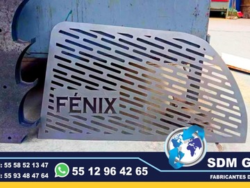 En Sdm Global Mexico Fabricacion conversion equipamiento y venta de Ambulancias de traslado en Mexico, somos fabricantes directos en Mexico. Sdm Global Mexico empresa 100% especializada en la venta fabricación conversión equipamiento de diferentes tipos de ambulancias de traslado y vehículos de emergencia, ofreciendo soluciones personalizadas para diversas necesidades en el mercado nacional.Dedicados a la fabricación de ambulancias y patrullas, ofreciendo servicios relacionados con la seguridad y emergencias, venta de unidades médicas móviles y ambulancias, además de carrocerías industriales,Somos un fabricante mexicano con más de 15 años de experiencia, especializado en la fabricación y comercialización de ambulancias y vehículos de rescate, con un enfoque en la alta calidad y el cumplimiento de normativas mexicanas.Diseñamos y equipamos ambulancias con la tecnología y los materiales necesarios para asegurar funcionalidad y seguridad, cumpliendo con las normativas mexicanas.En Sdm Global Mexico nos dedicamos a la Fabricacion conversion equipamiento y venta de Unidades Moviles Medicas Especiales en Mexico somos fabricantes directos en Mexico.