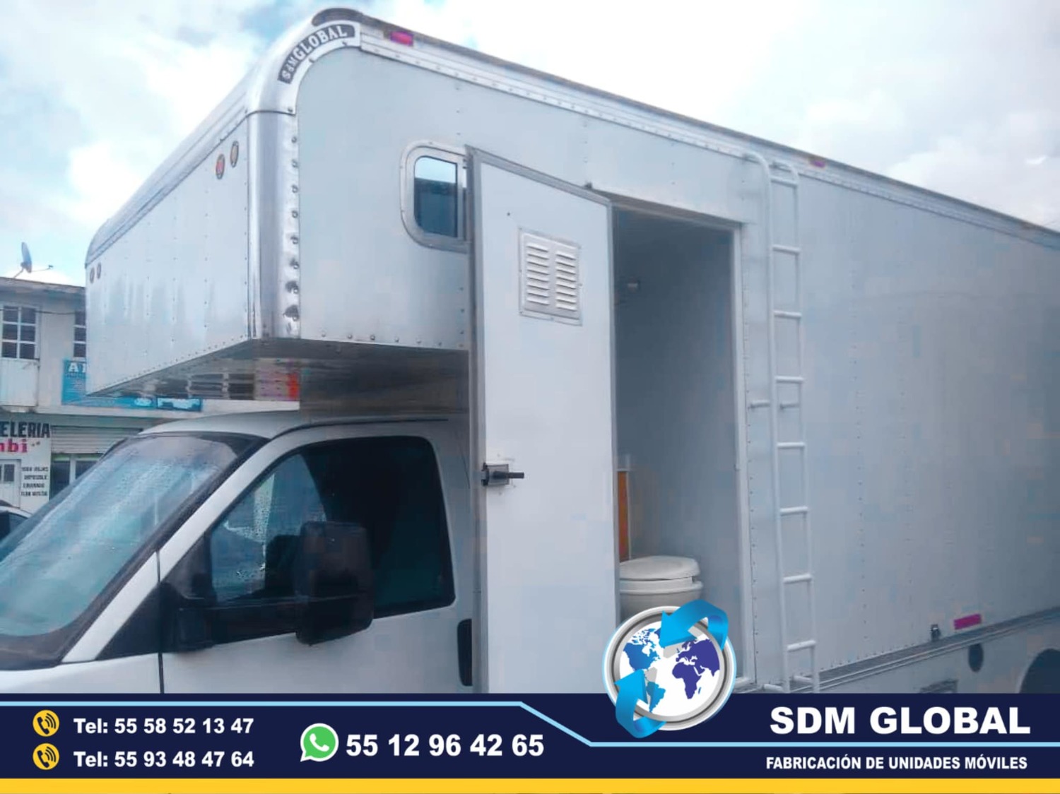 Fabricacion de Unidad Movil Especial para venta de productos varios hecho en Mexico<br>